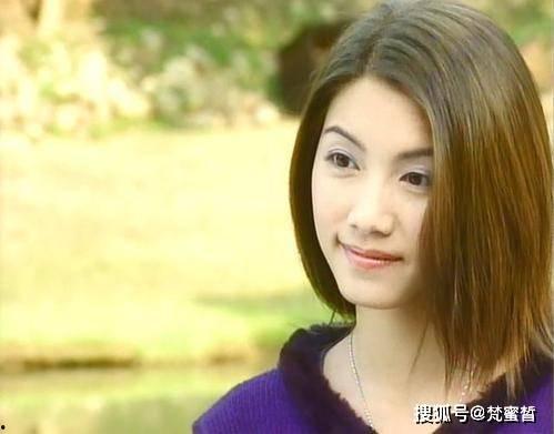 林韦君最近照片,岁月静好，优雅依旧